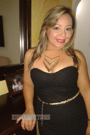 153283 - Jenifer Age: 45 - Colombia