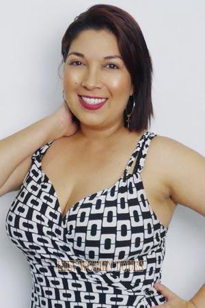 189683 - Giselle Age: 40 - Colombia