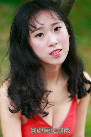 206374 - Fiona Age: 28 - China