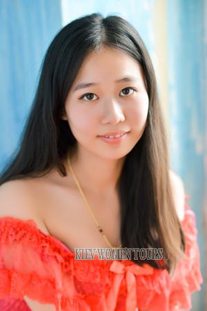 210177 - Eva Age: 25 - China