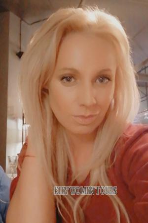 210764 - Ksenia Age: 38 - Russia