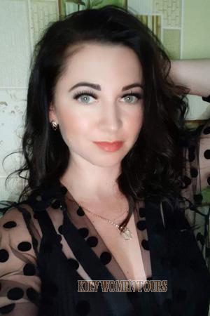 212834 - Larisa Age: 35 - Ukraine