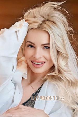 219871 - Ilona Age: 38 - Ukraine