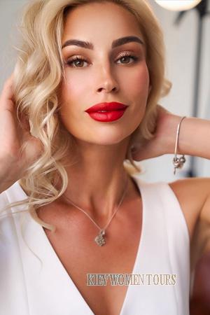 223355 - Tetiana Age: 46 - Ukraine