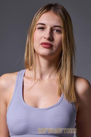 223373 - Anzhelika Age: 23 - Ukraine