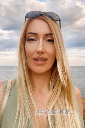 223689 - Olesya Age: 44 - Ukraine