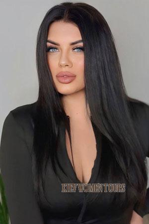 223809 - Alona Age: 32 - Ukraine