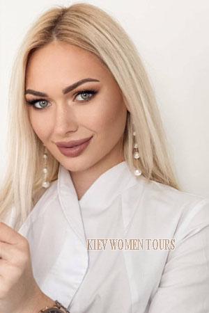 223875 - Svitlana Age: 27 - Ukraine