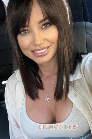 224352 - Anna Age: 38 - Ukraine