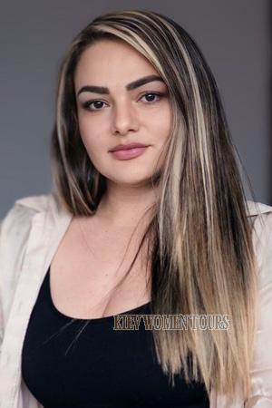 224704 - Adriana Age: 37 - Colombia