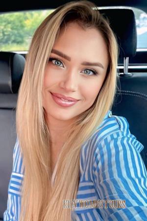 227036 - Halyna Age: 44 - Ukraine