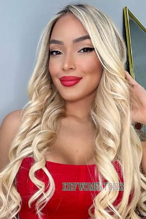 227109 - Laisla Age: 23 - Brazil