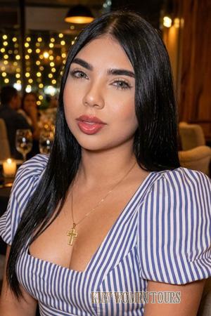 227797 - Estefani Age: 25 - Colombia