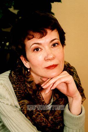 69130 - Svetlana Age: 44 - Russia